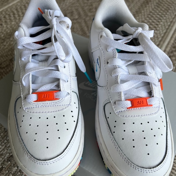 Nike Air Force 1 LV8 GS Multicolor Sneakers Size 4.5 Youth W/Original Box - Picture 15 of 16